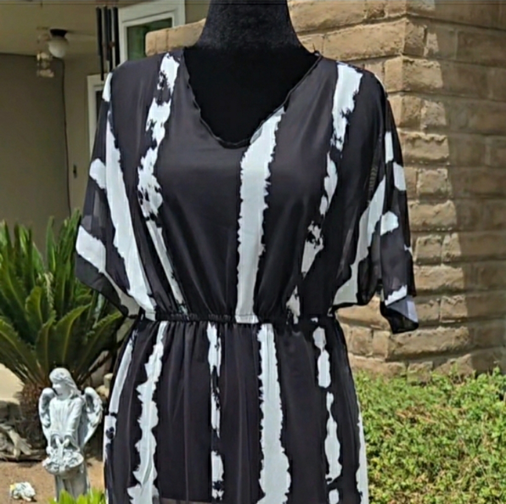 Swimsuit Cover Up Dress Black White Stretch Pullover Swimsuit Large 🌞 NEW - Picture 4 of 10